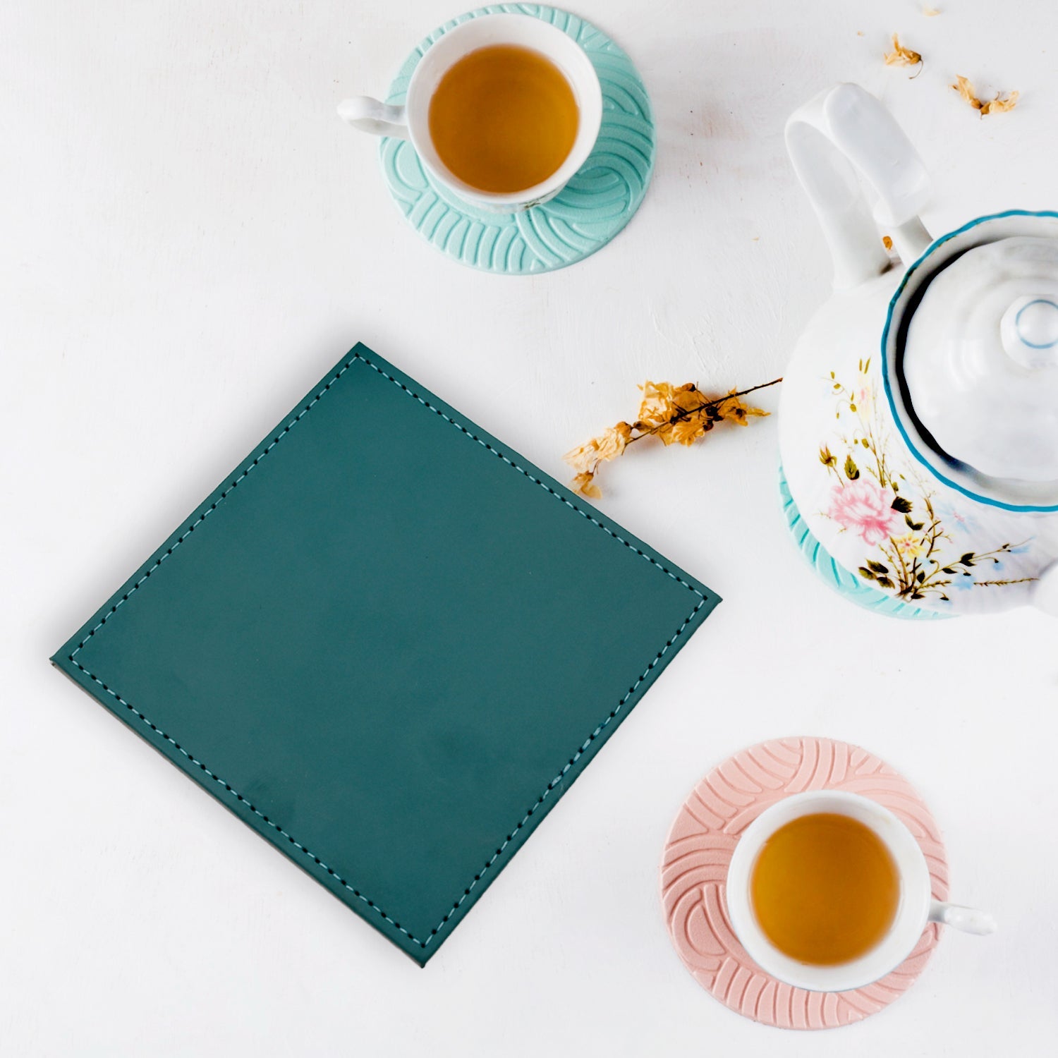 Square Leather Tea Coaster Set – Durable Dining & Coffee Table Decor (4 Pc)
