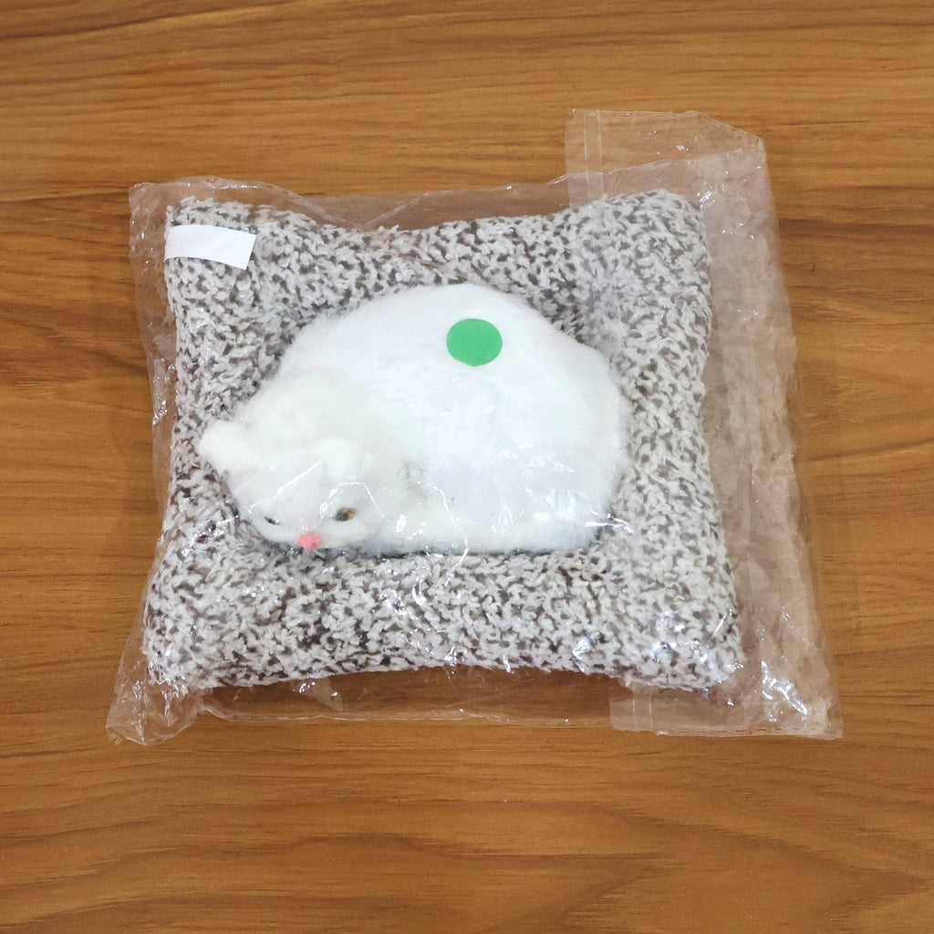 Dashboard soft cat toy        
